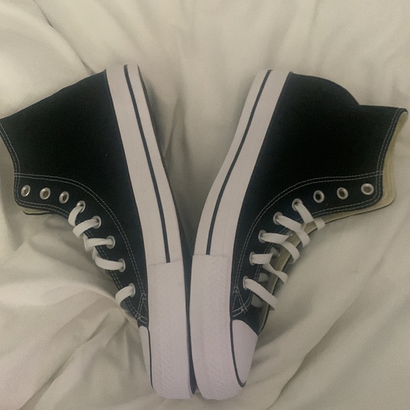 Black converse all star high tops - Picture 2 of 3